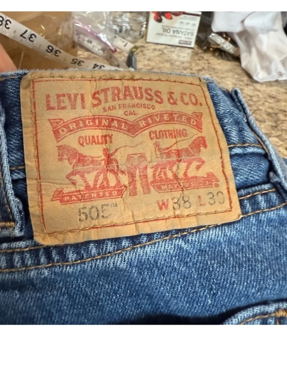 Levi's Men's Straight Jeans in Medium Blue